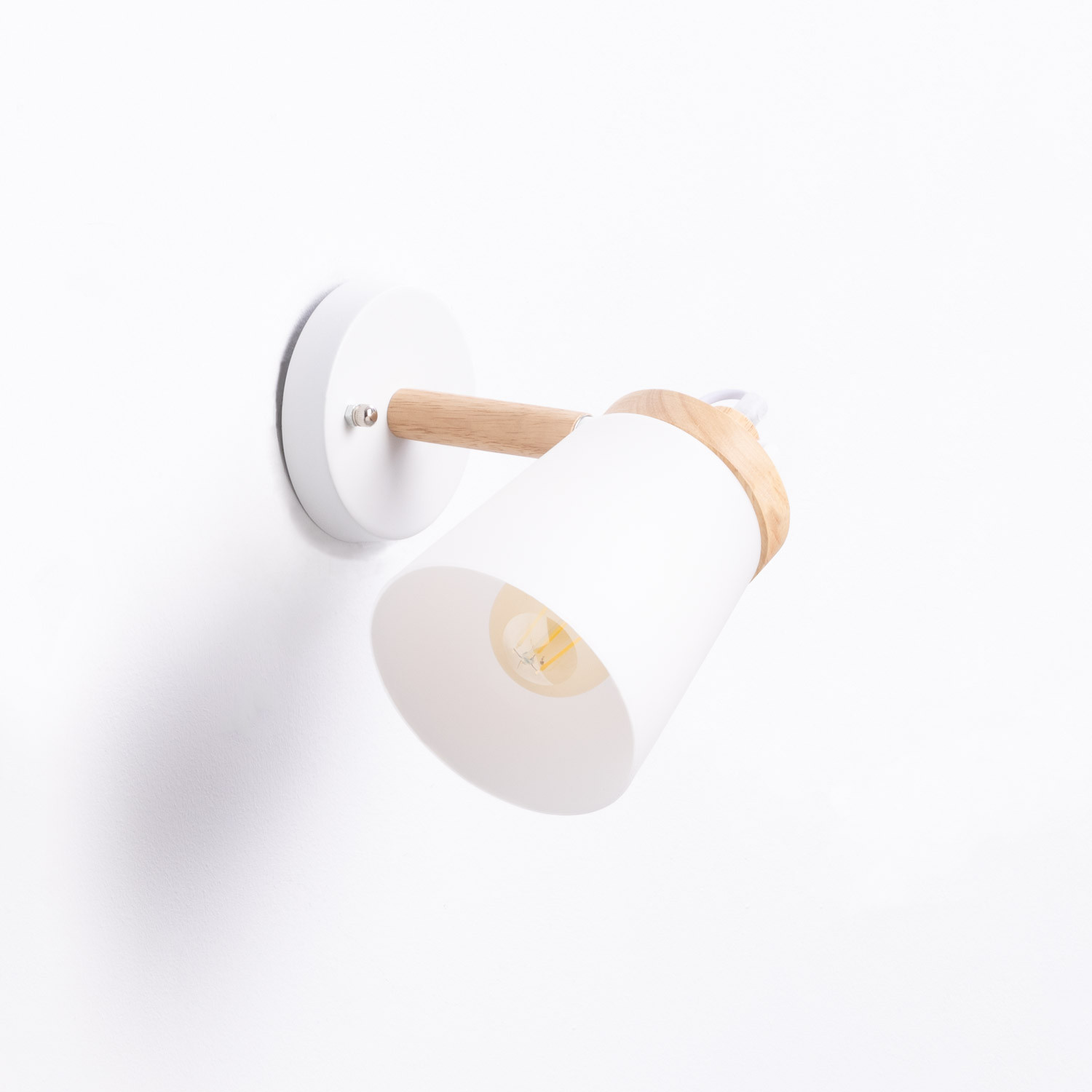 Wandleuchte Llum - themasie.com