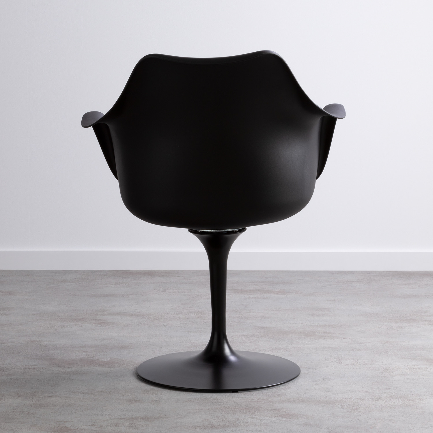 Esszimmerstuhl aus Polypropylen und Metall Freya Arms Black - themasie.com